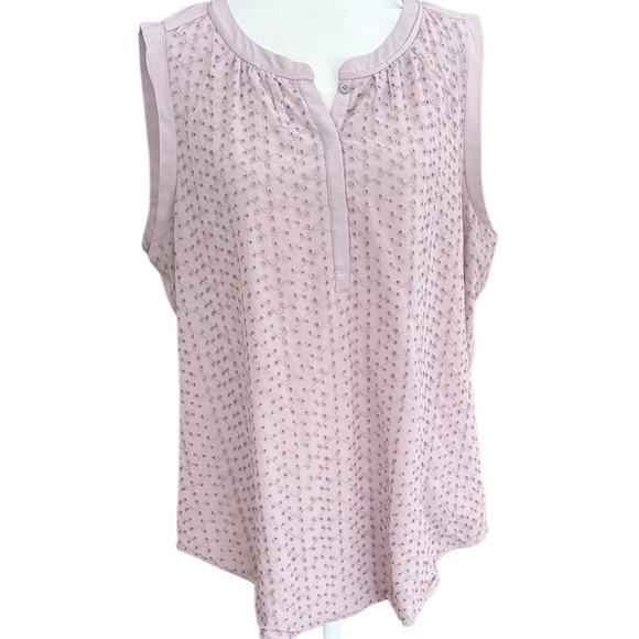 Ann Taylor Tops - Ann Taylor Lilac Eyelet Button front  Sleeveless Blouse size XL.